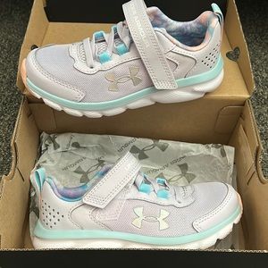 Kids lavender/white Under Armour UA GPS Assert 9 AC Sky no-lace sneaker